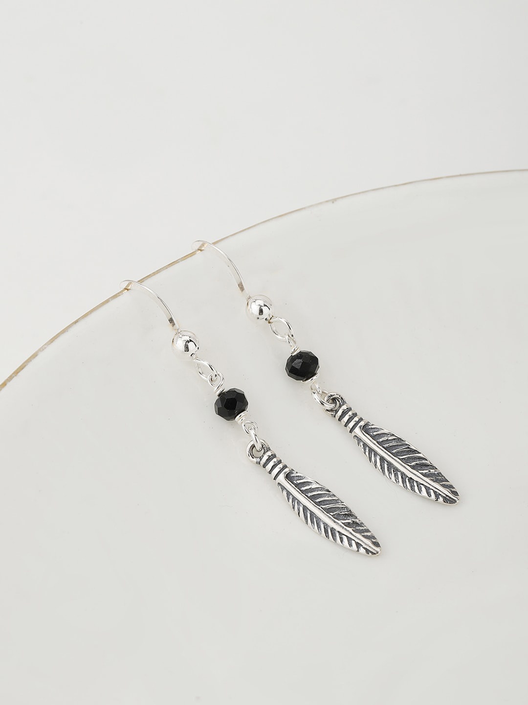 

VANBELLE Women Silver-Toned & Black Leaf Shaped Drop Earrings