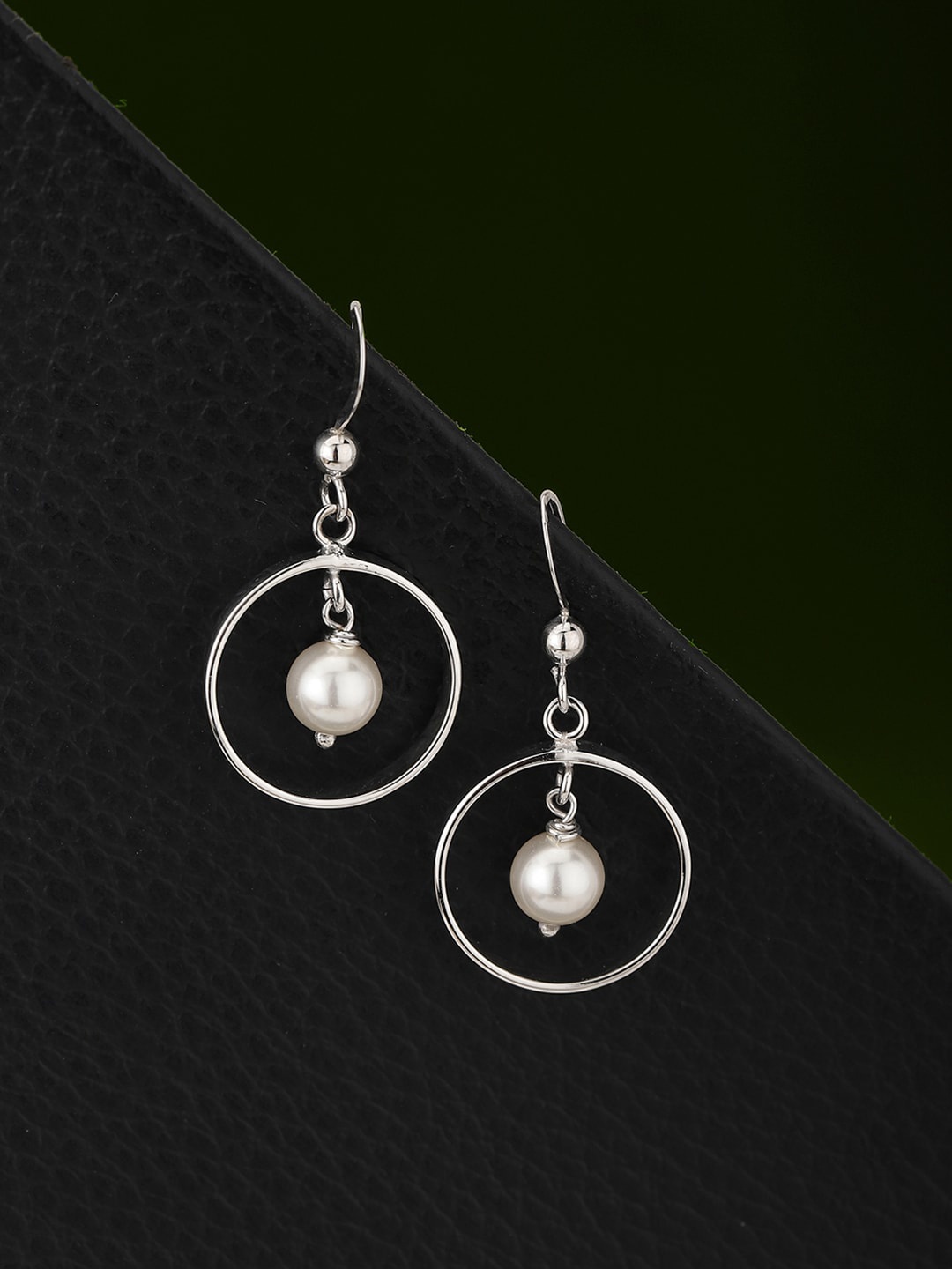 

VANBELLE Women Silver-Toned & White Circular Drop Earrings