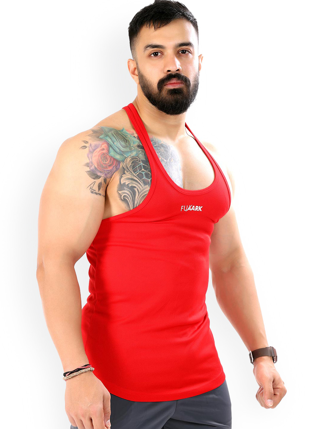

FUAARK Men Red Solid Stretchable Sweat Wicking Fabric Slim Fit Innerwear Gym Vest