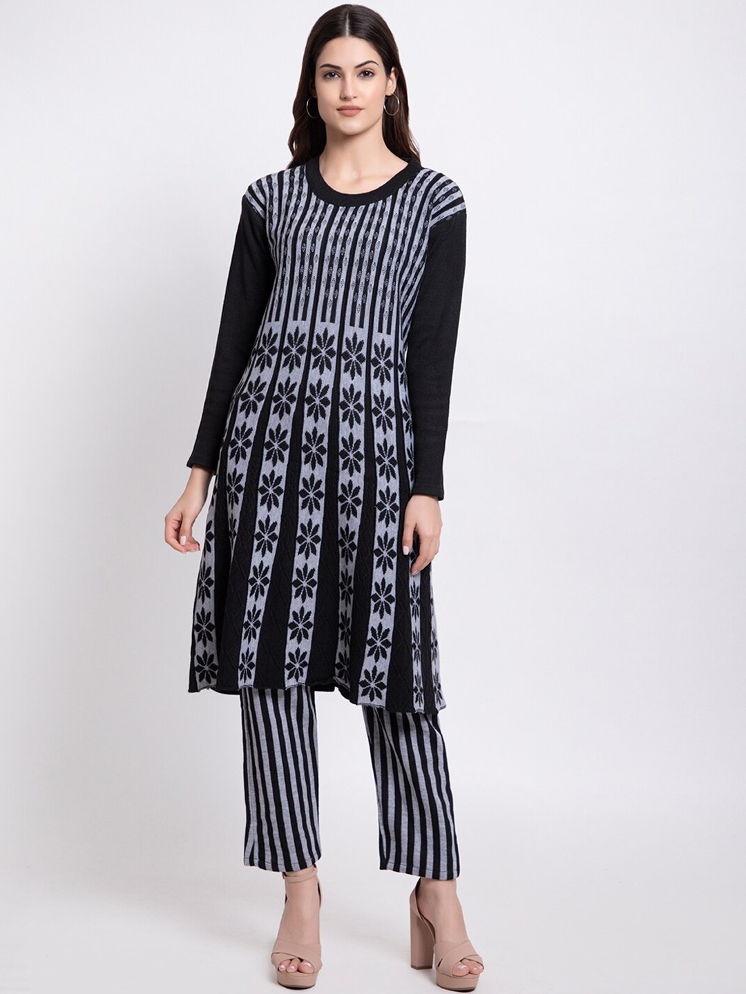 

TYSORT Self Design Round Neck Woolen Kurta with Trousers, Grey