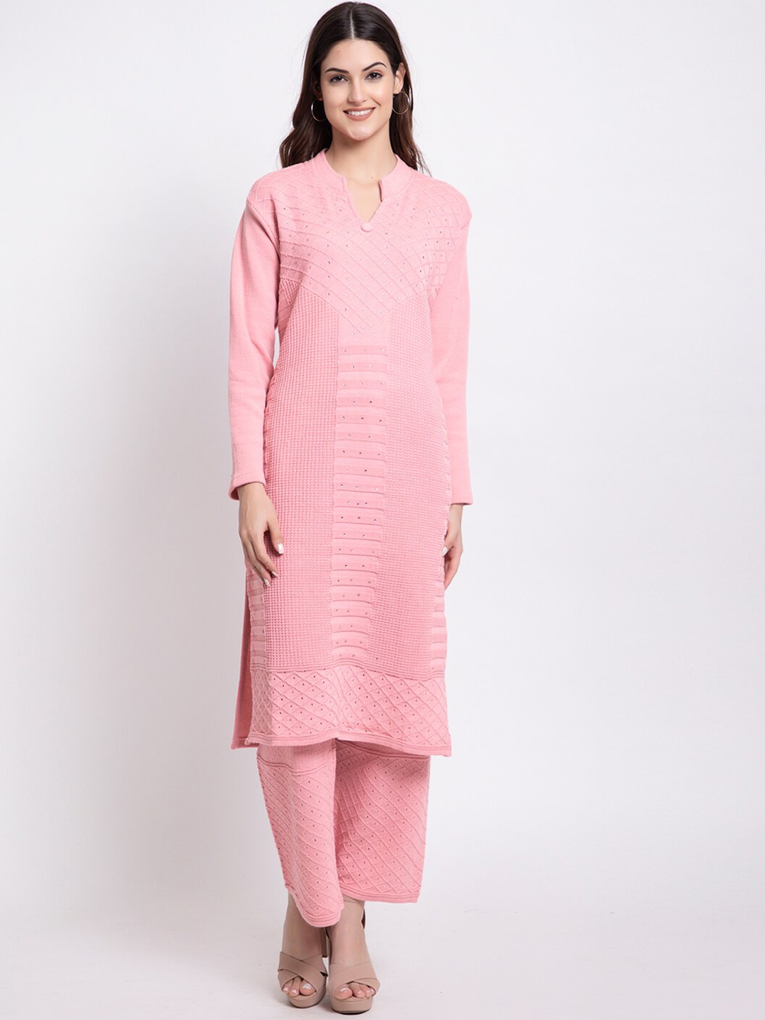 

TYSORT Beads and Stones Woolen Kurta with Palazzos, Pink