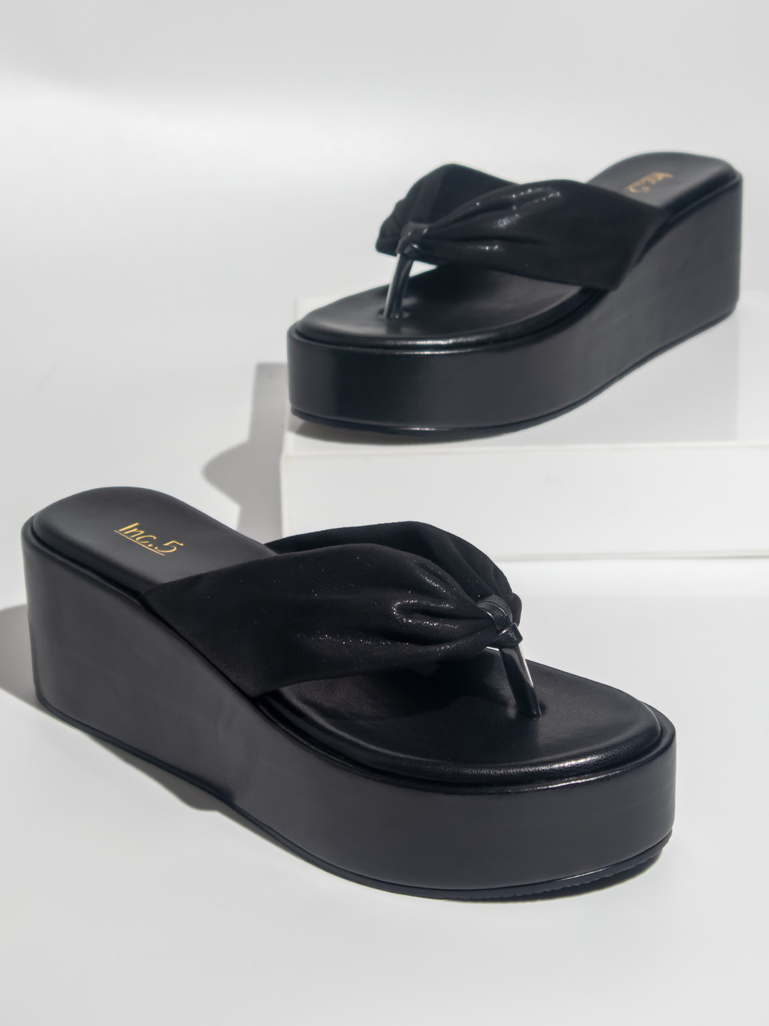 

Inc 5 Women Black Solid Suede Wedge Heels