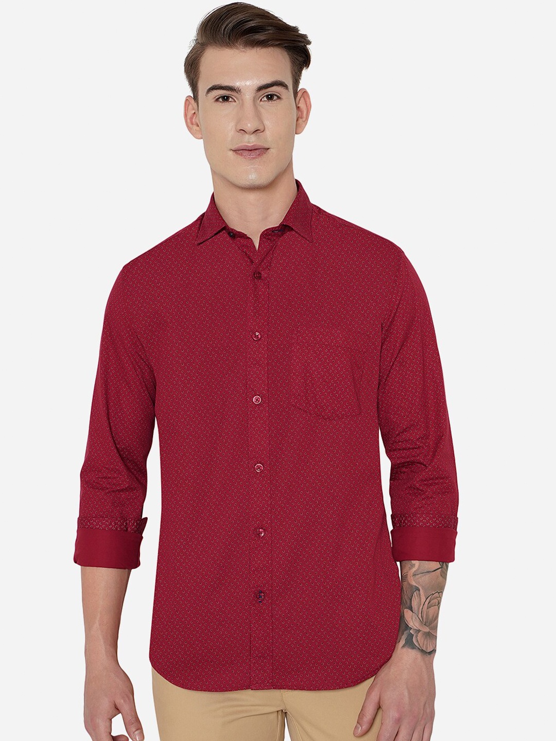 

JADE BLUE Men Red Slim Fit Printed Pure Cotton Casual Shirt