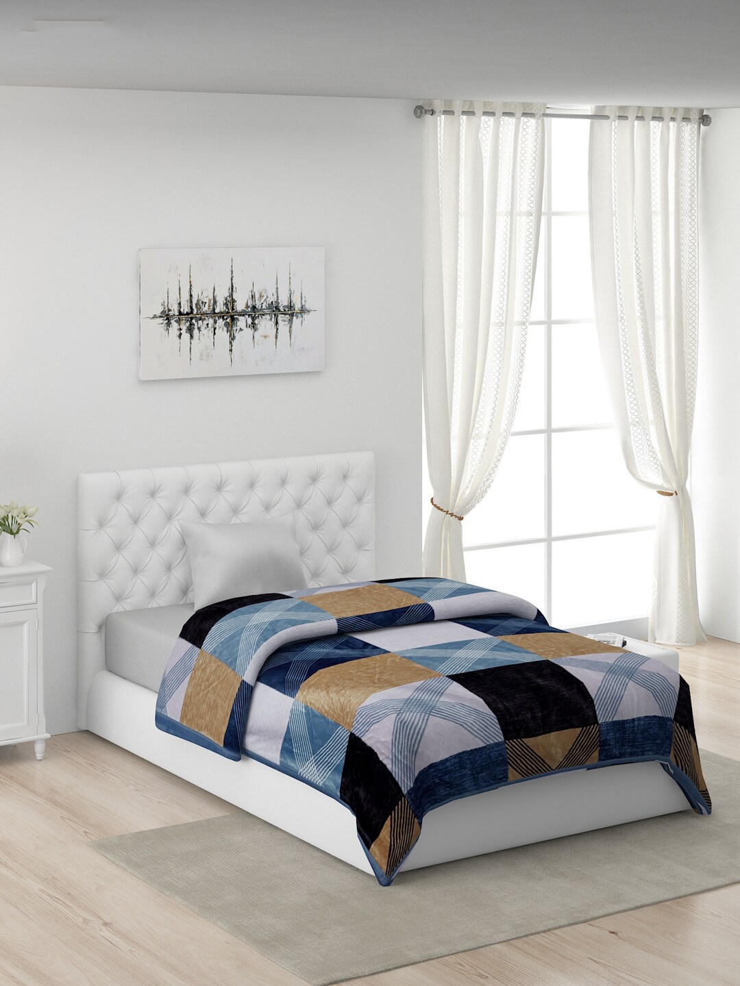 

Monte Carlo White & Blue Checked AC Room Polyester 450 GSM Single Bed Mink Blanket