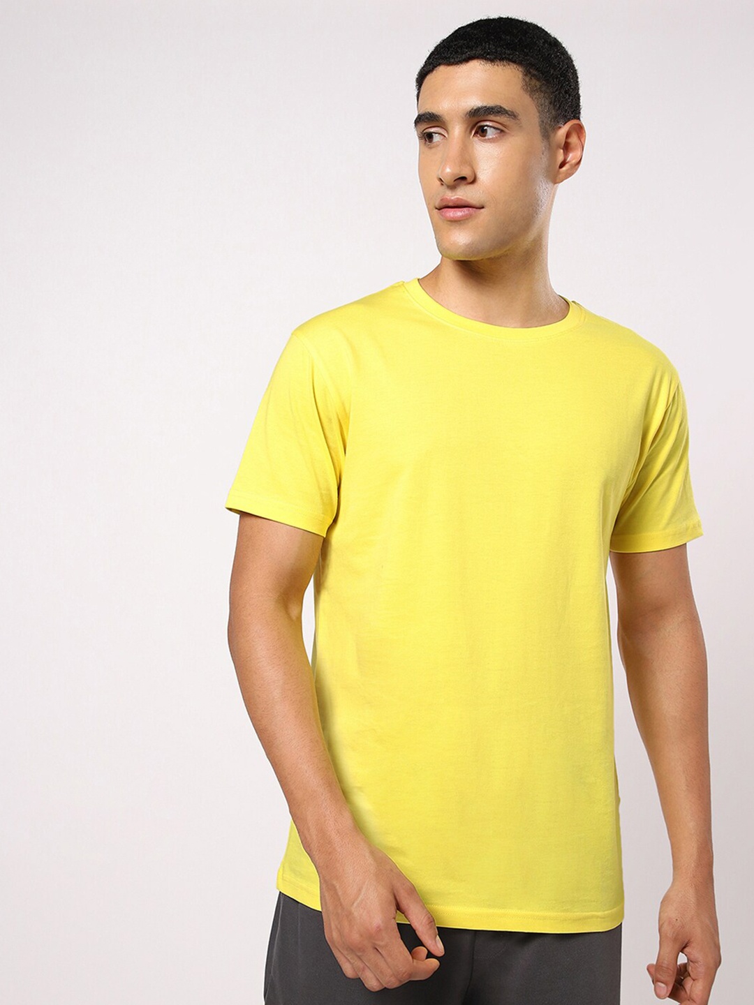 

Bewakoof Men Yellow Regular Fit Cotton T-shirt