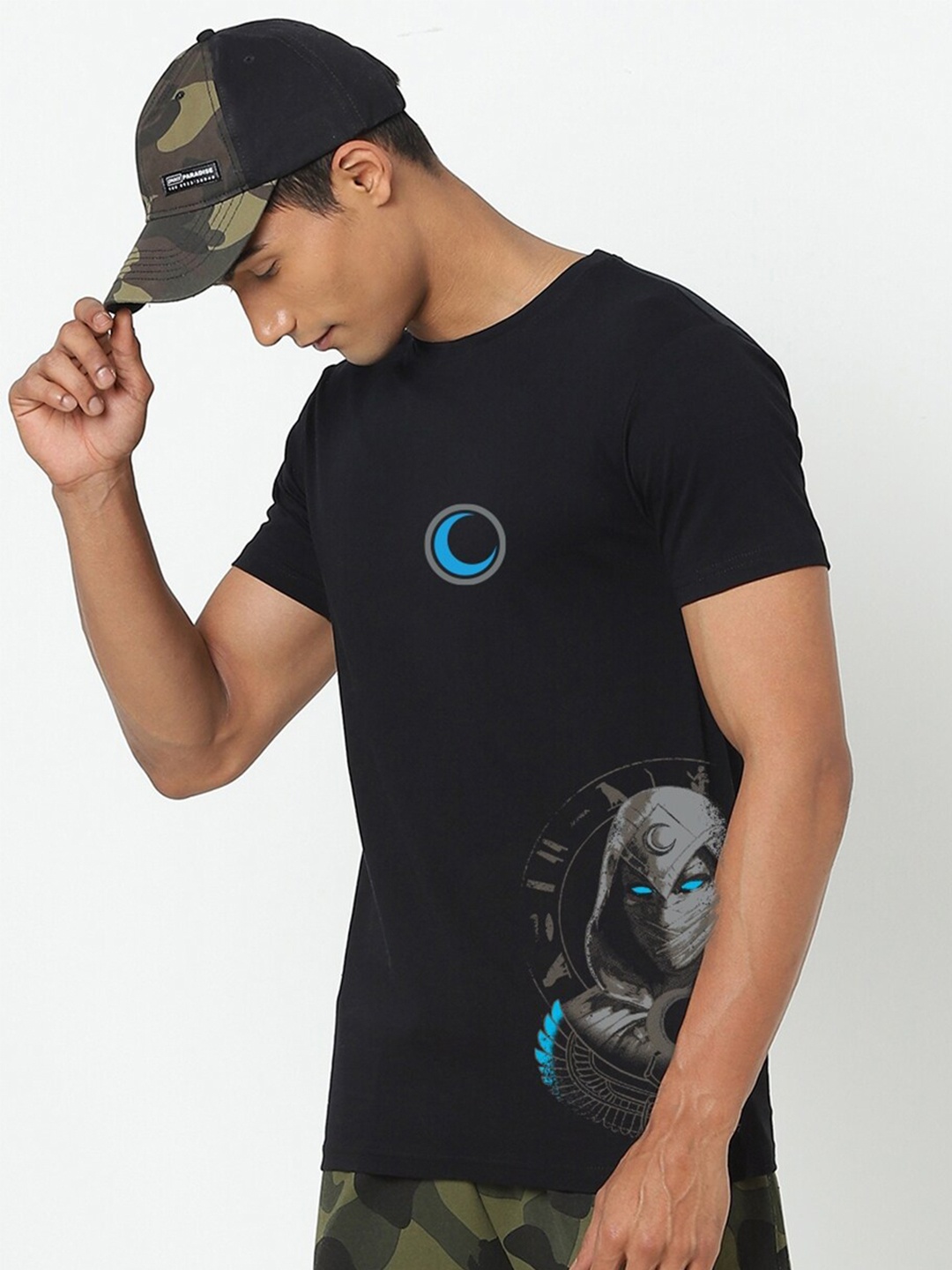 

Bewakoof Men Official Marvel Merchandise Moon Knight 2.0 Half Sleeve T-shirt, Black