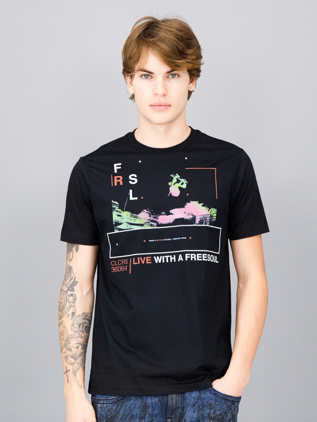 

FREESOUL Men Black Printed Applique Cotton T-shirt