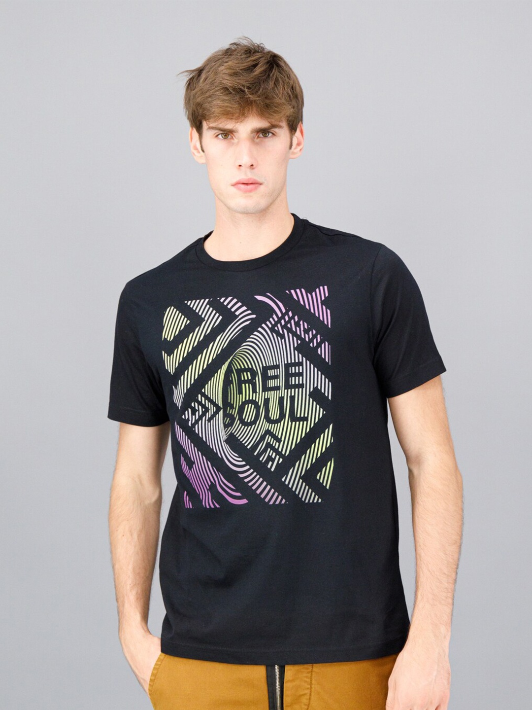 

FREESOUL Men Black Typography Printed Cotton T-shirt