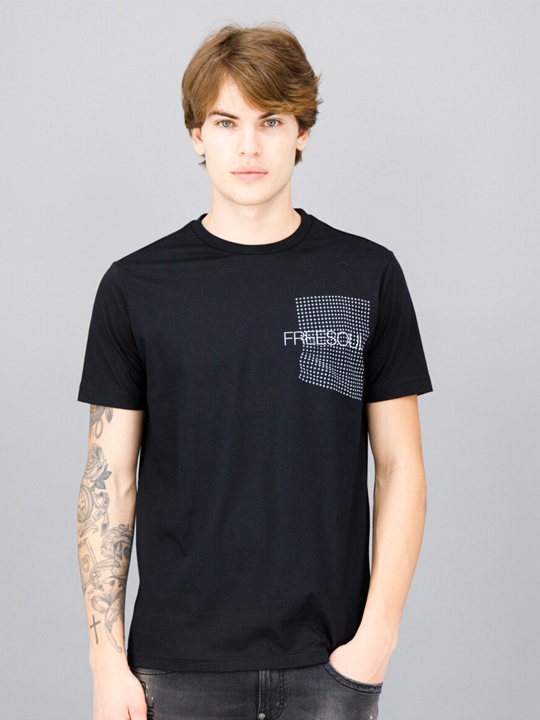 

FREESOUL Men Black Cotton T-shirt