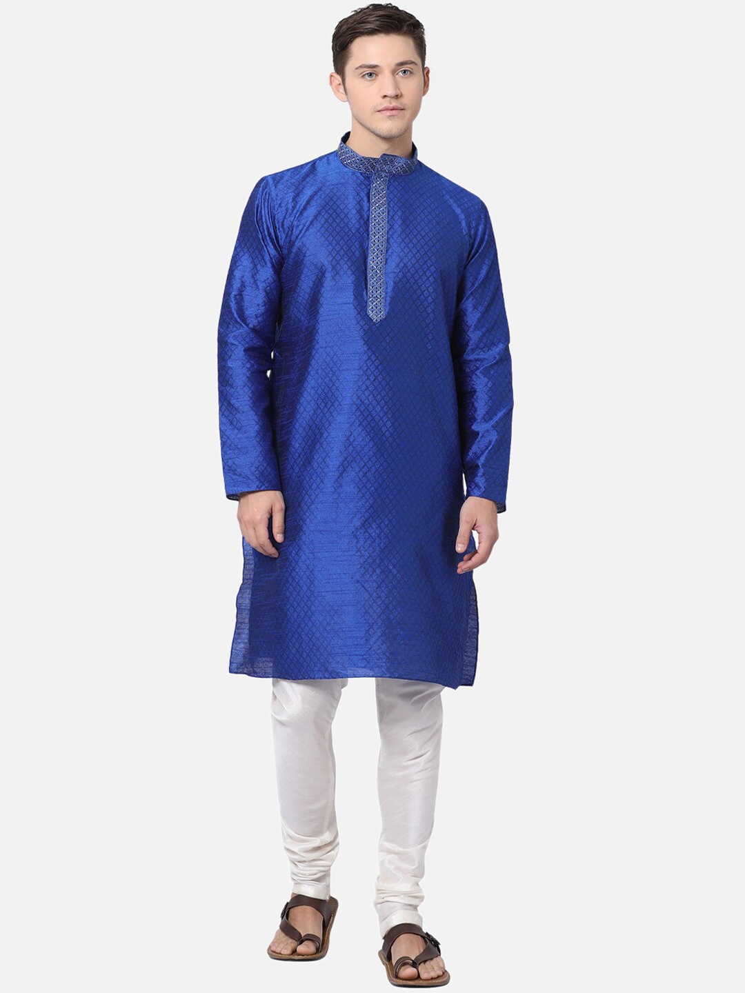 

TABARD Men Blue Printed Dupion Silk Kurta with Churidar