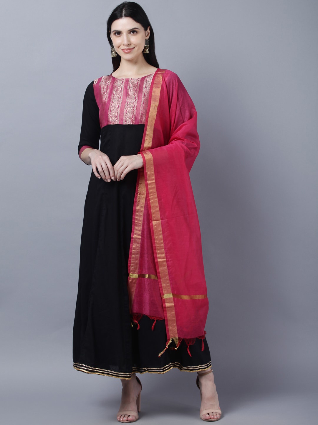 

Myshka Women Black & Peach-Coloured Ethnic Motifs Yoke Design Anarkali Kurta With Dupatta