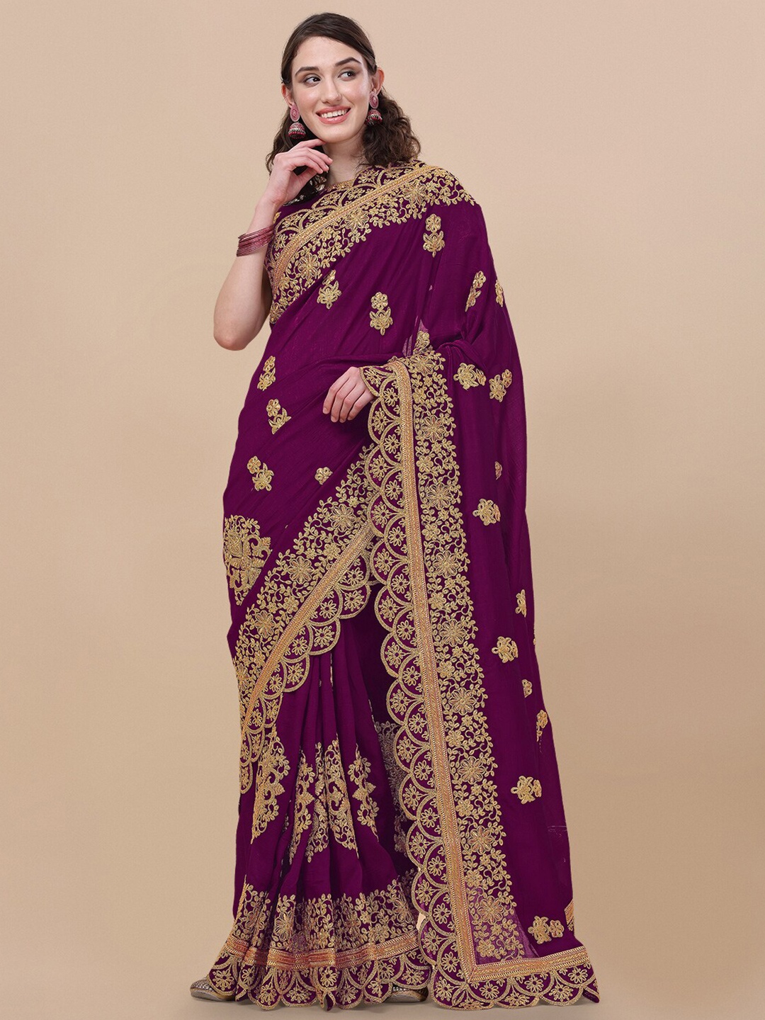 

Vaidehi Fashion Purple & Gold-Toned Floral Embroidered Silk Blend Saree