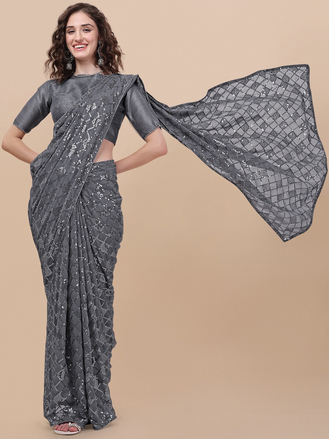 

Vaidehi Fashion Grey Embellished Sequinned Pure Georgette Saree