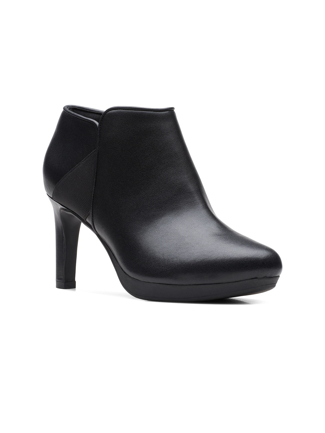 

Clarks Women Black Solid Leather Regular Boots