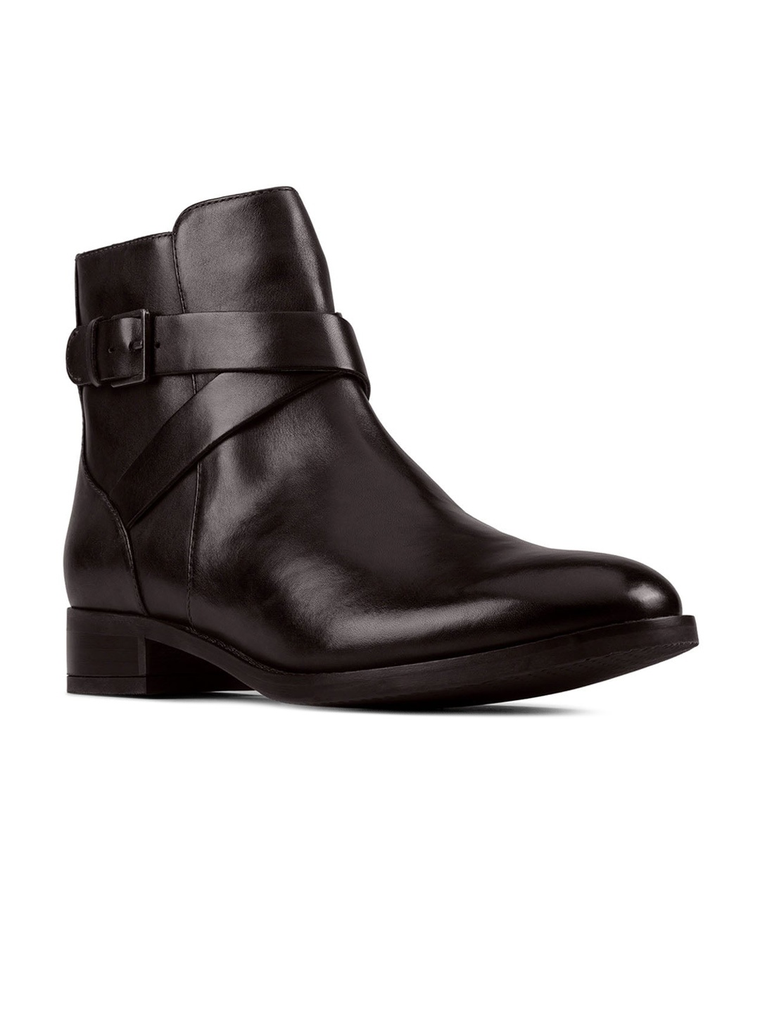 

Clarks Women Black Solid Regular Boots