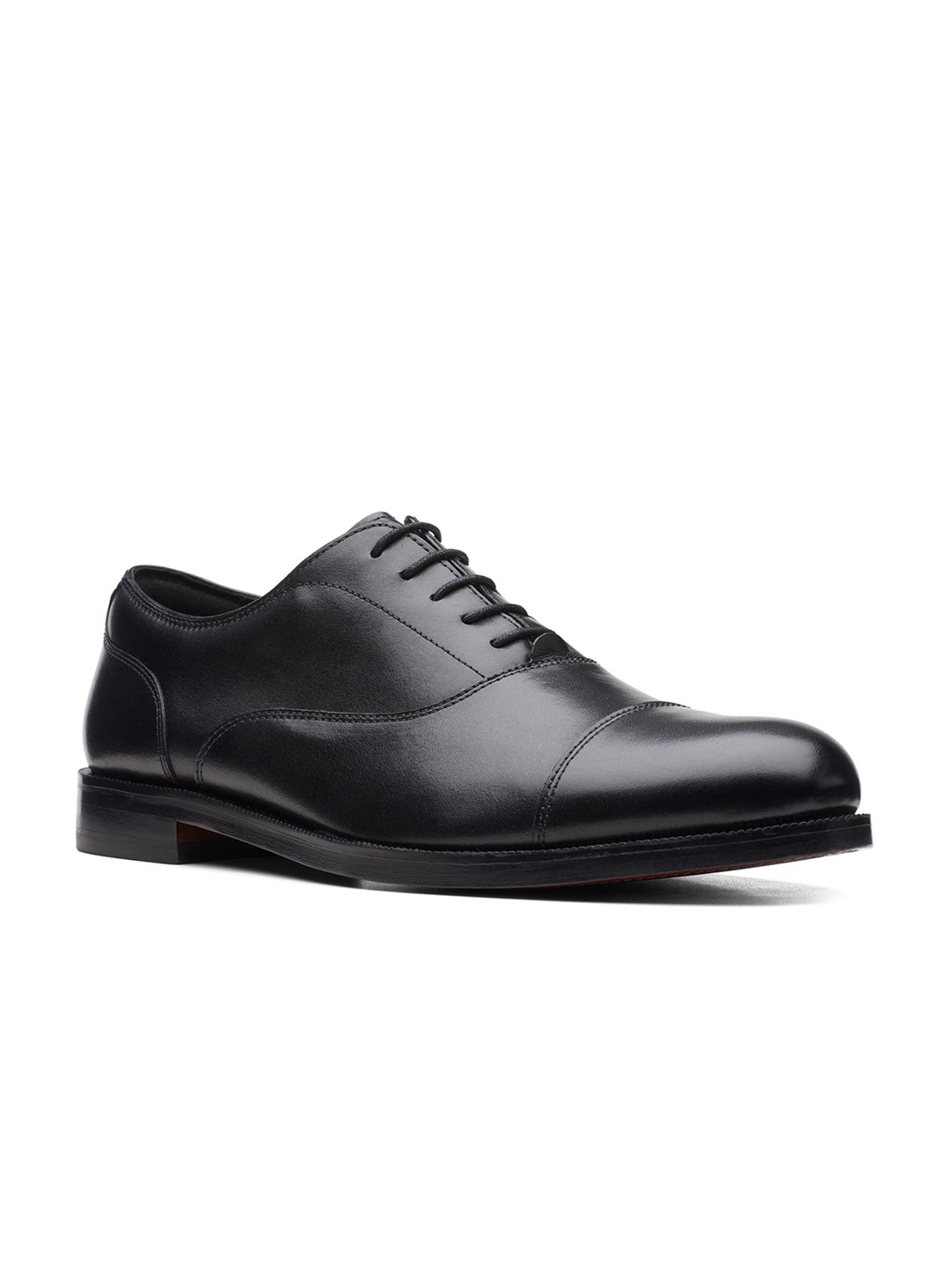 

Clarks Men Black Solid Leather Formal Oxfords