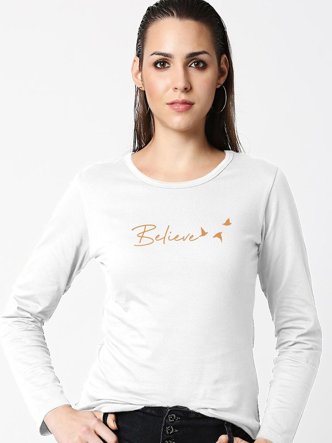 

Bewakoof Women White Printed Applique Slim Fit T-shirt