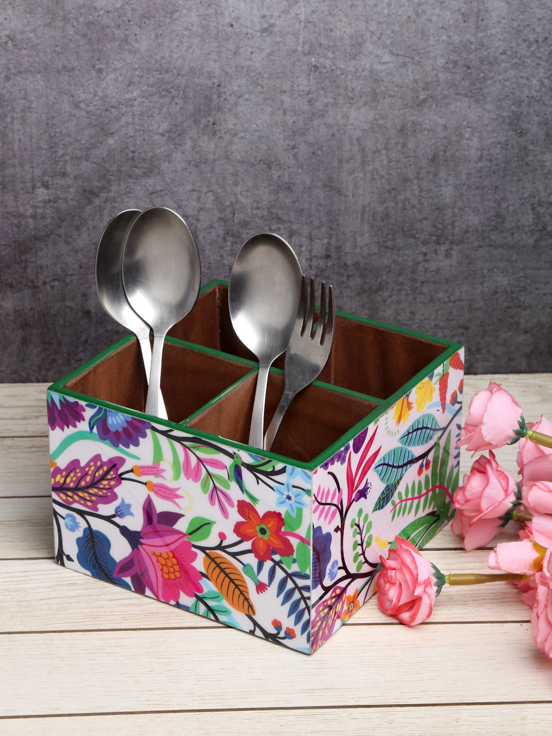 

ROMEE White & Pink Wooden Cutlery Holder