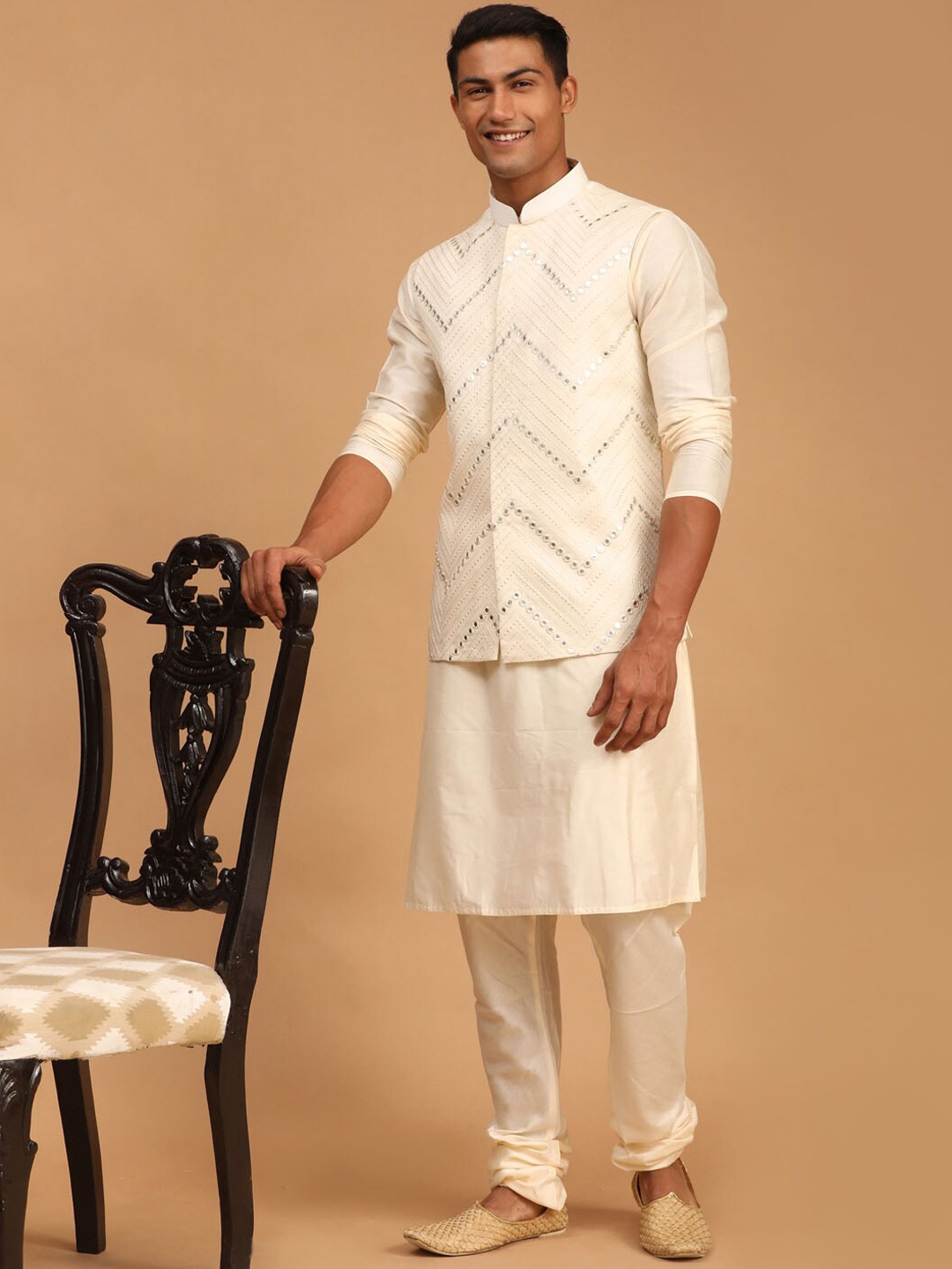 

VASTRAMAY Men Cream-Coloured Kurta & Churidar With Mirror Work Jacket Set