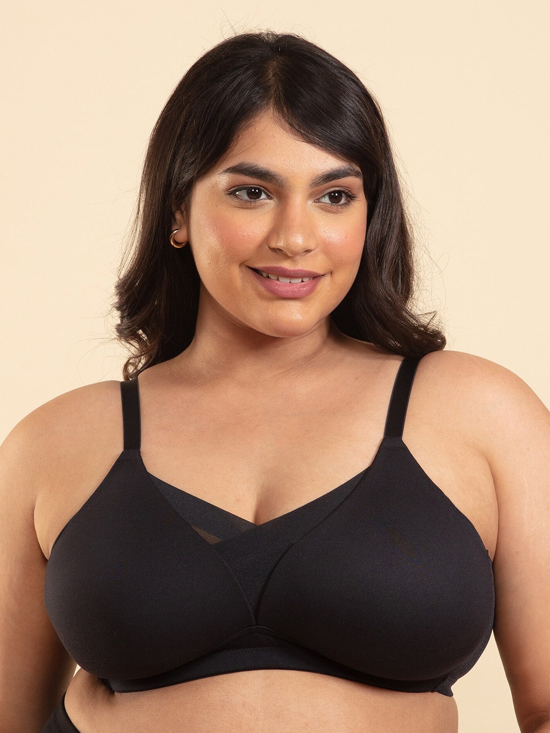 

Nykd By Nykaa Infinity Edge Perfect Shaping Padded Non Wired T-Shirt Bra NYB202, Black