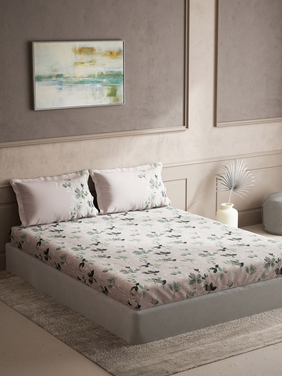 

DDecor Green & White Floral Cotton 144 TC Queen Bedsheet with 2 Pillow Covers