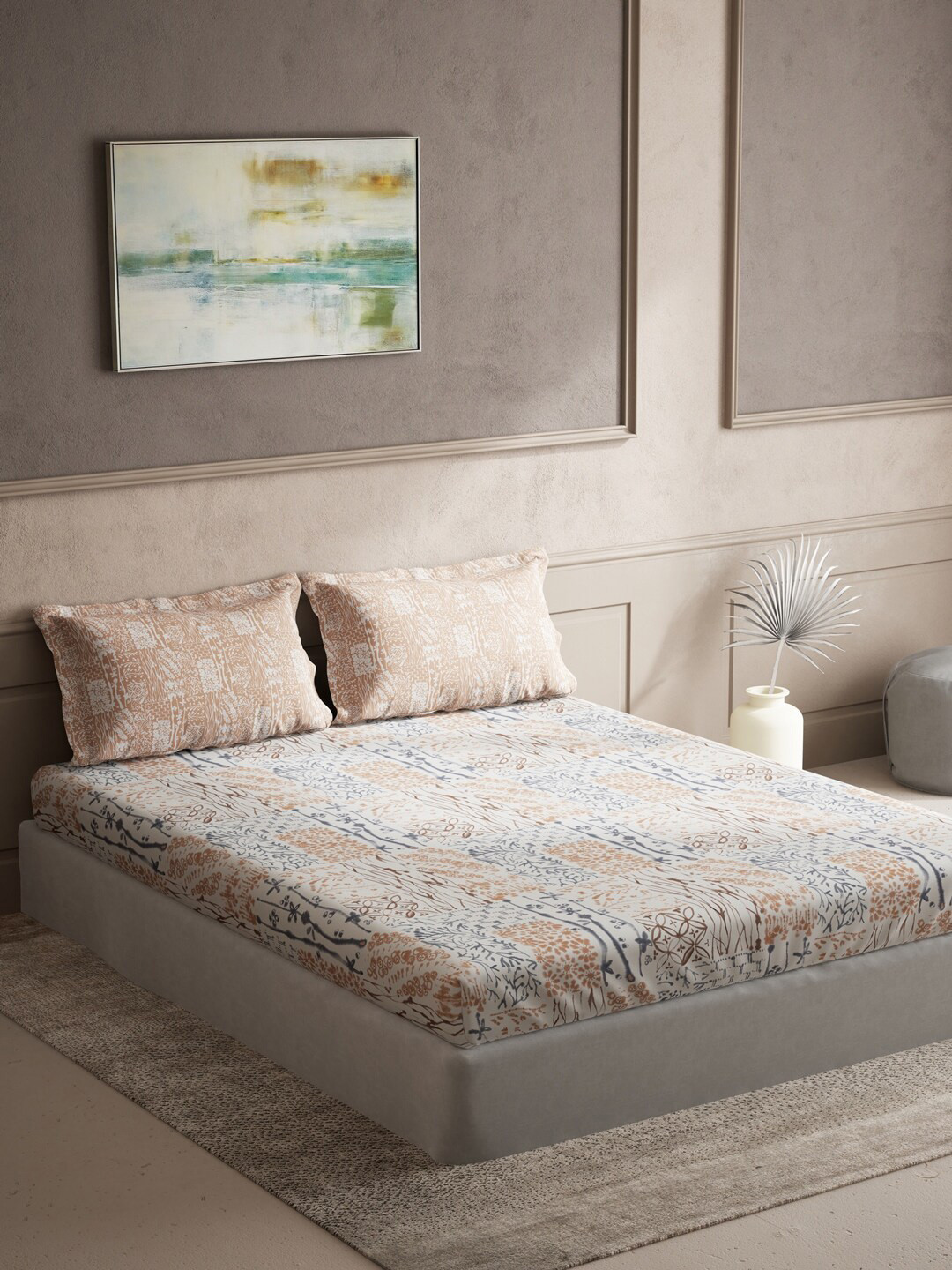 

DDecor Pink & Off White Cotton 144 TC Queen Bedsheet with 2 Pillow Covers