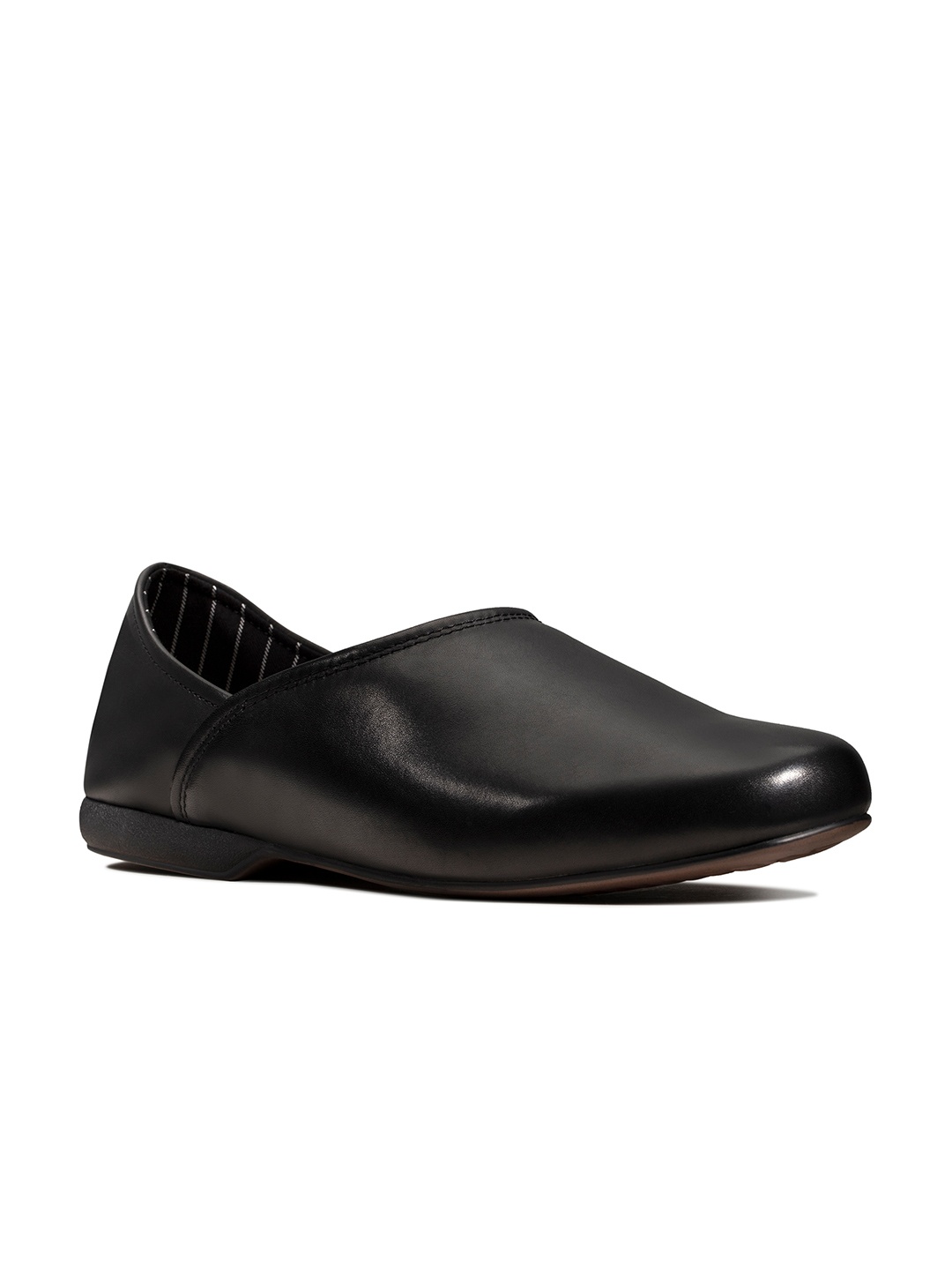 

Clarks Men Black Leather Slip-On Sneakers