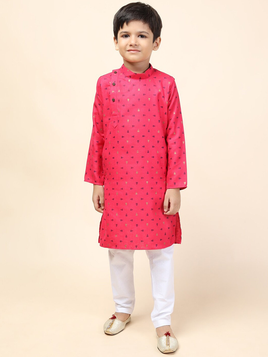 

NAMASKAR Boys Pink Printed Pure Cotton Kurta with Churidar