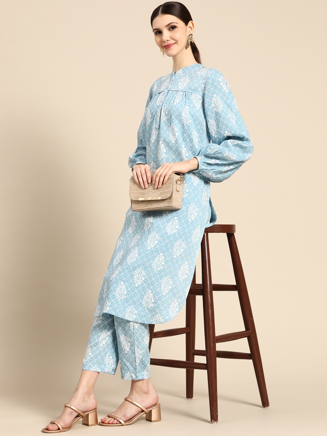 

Anouk Women Blue & White Bandhani Printed Kurta with Trousers