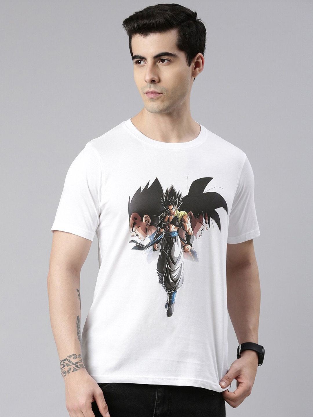 

Bushirt Men White Printed Applique T-shirt
