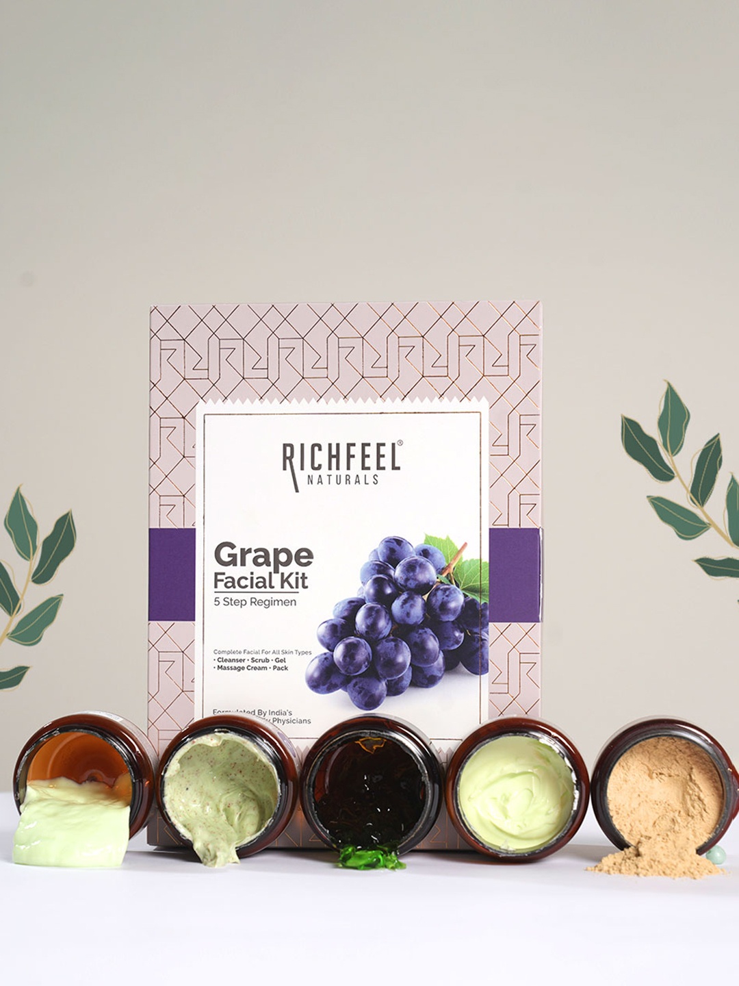 

Richfeel Green & Cream Grape Facial Kit