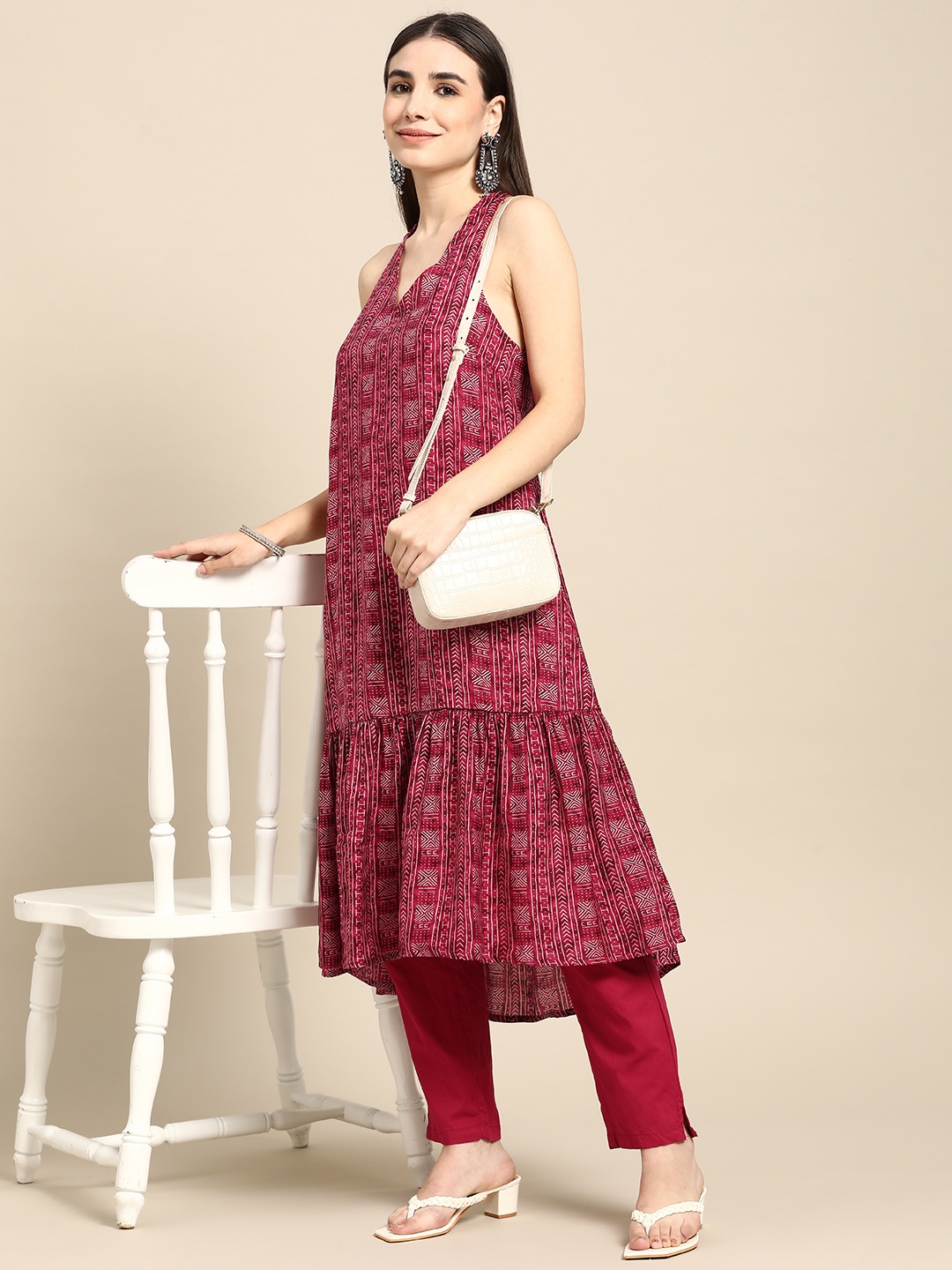 

Anouk Women Pink & White Ethnic Motifs Printed Tiered Kurta with Trousers