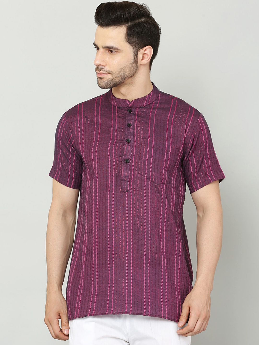 

Waahiba Men Magenta Vertical Striped Short Cotton Kurta