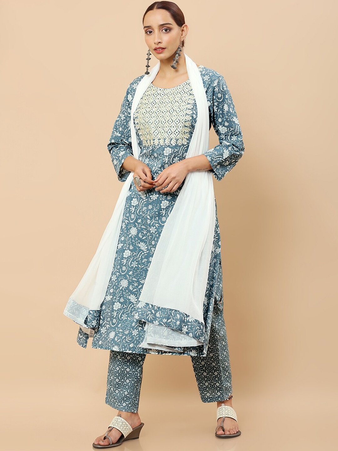 

Soch Women Grey Floral Printed Thread Work Pure Cotton Kurta with Trousers & With Dupatta