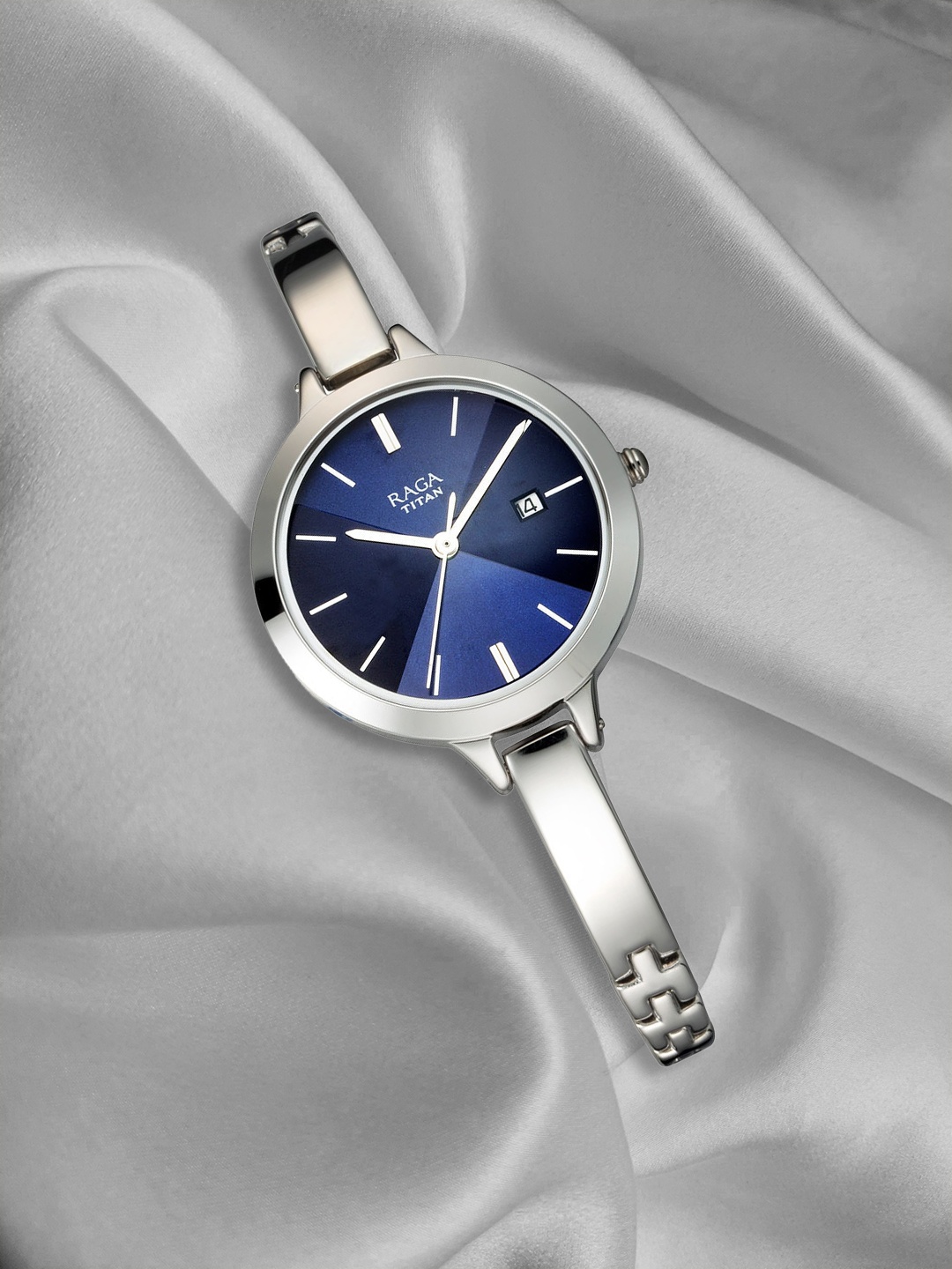 

Titan Raga Viva Women Blue Analogue watch NL2578SM01