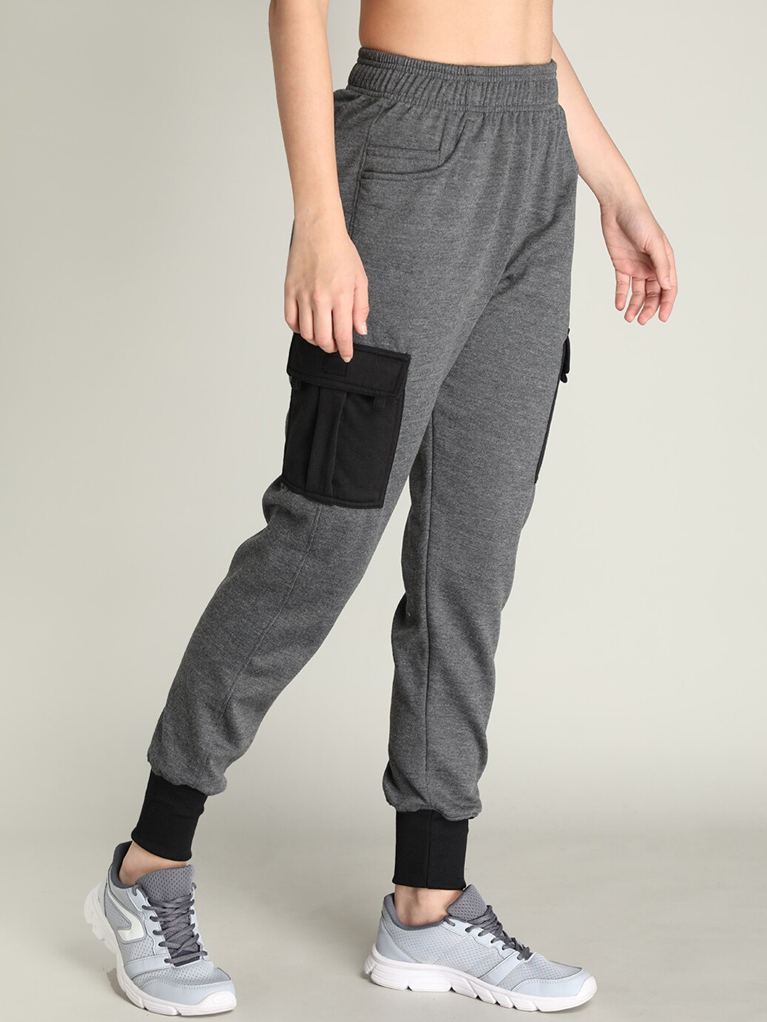 

CHKOKKO Women Black & Grey Colourblocked Casual Joggers