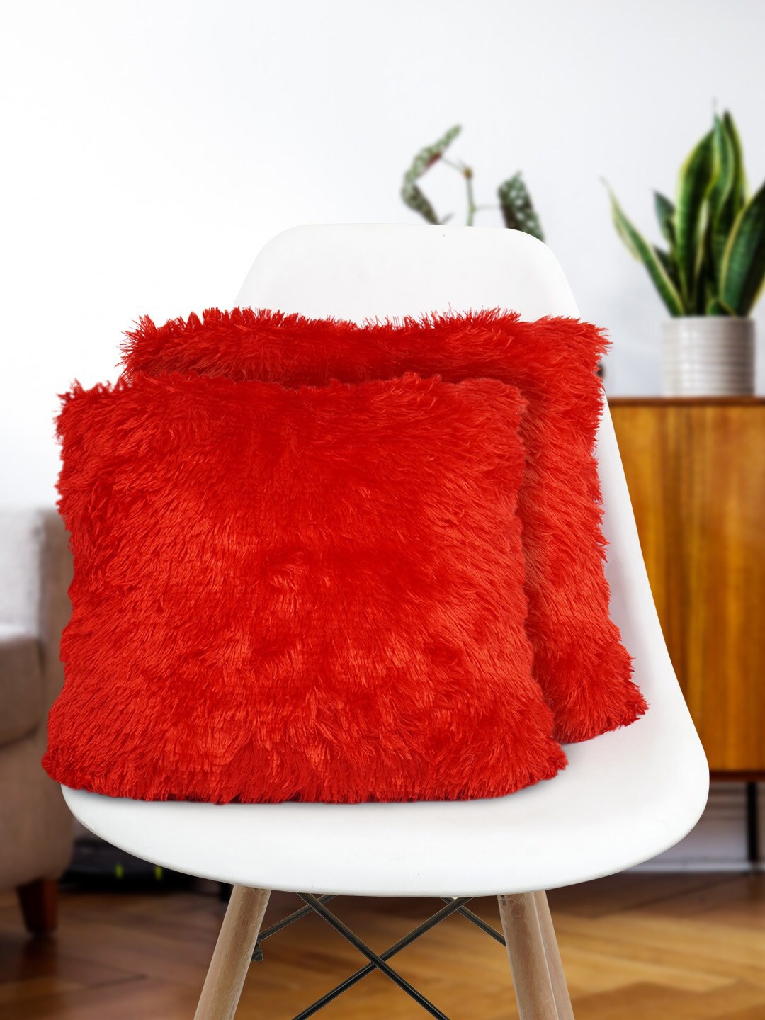

Crazy Corner Pack Of 2 Solid Fur Cushions, Red