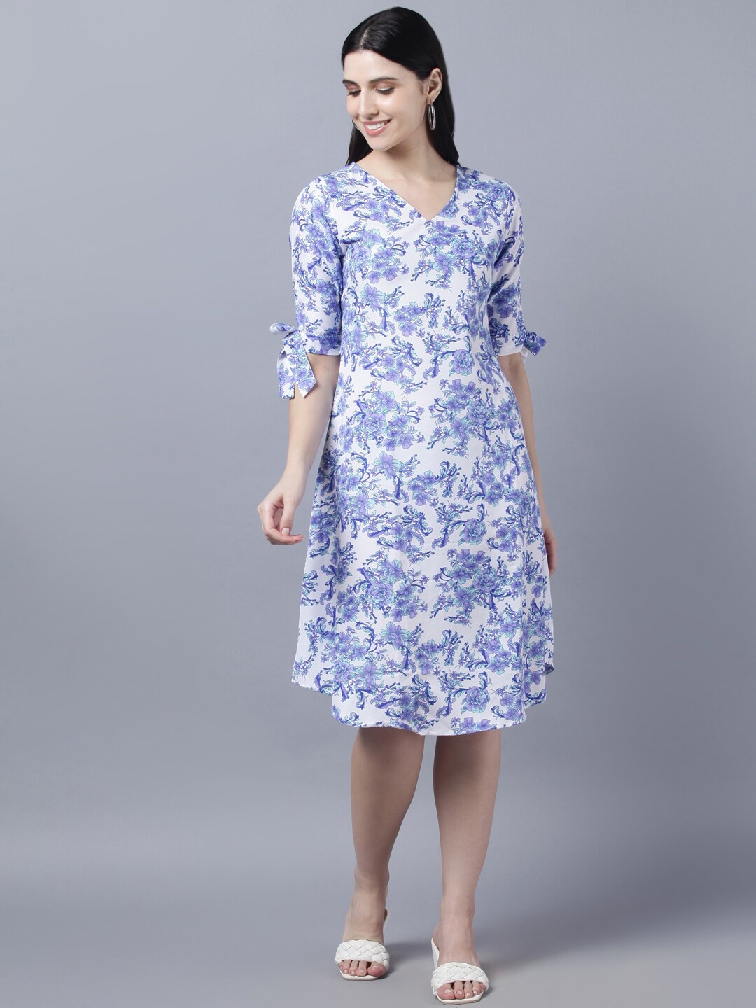 

Myshka Blue Floral Crepe A-Line Dress