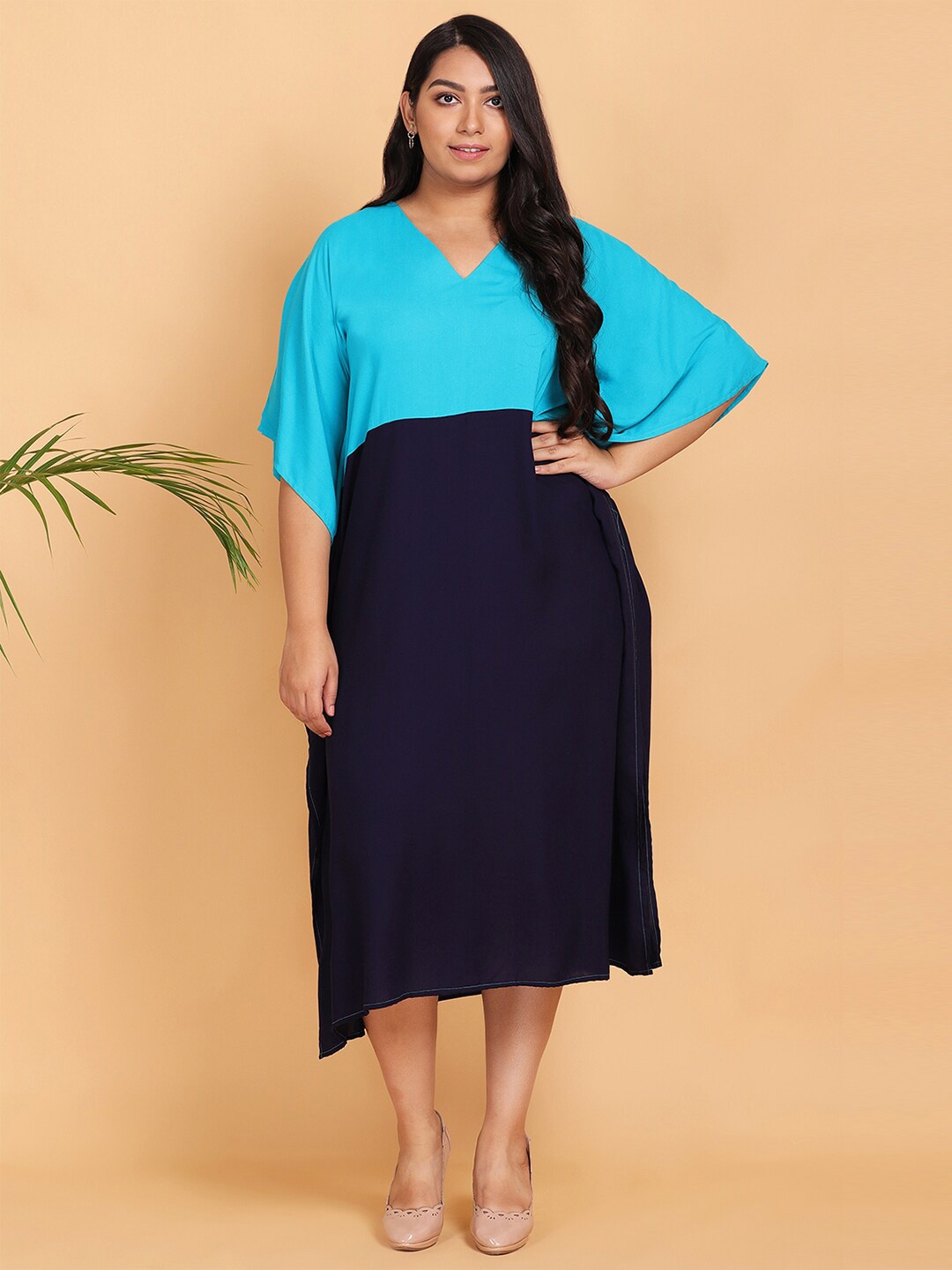 

LastInch Blue Monochrome Kaftan Dress