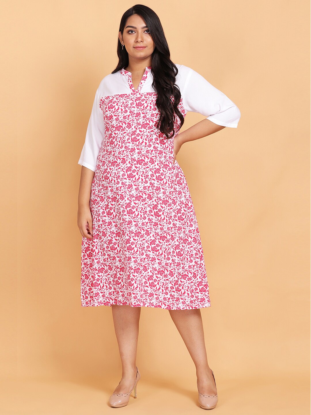 

LastInch Pink Printed Midi Dress