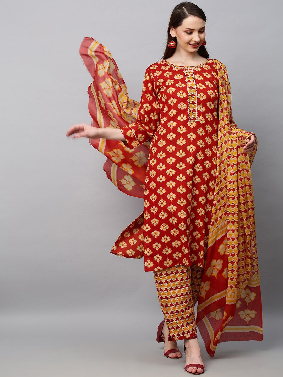 

POONAM DESIGNER Women Red Ethnic Motifs Printed Pure Cotton Kurta with Trousers & With Dupatta