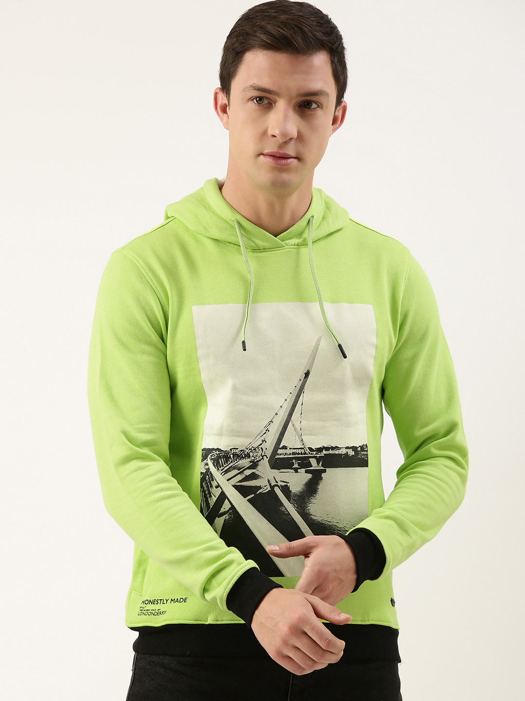 

Peter England Men Graphic Printed Sweatshirt, Green
