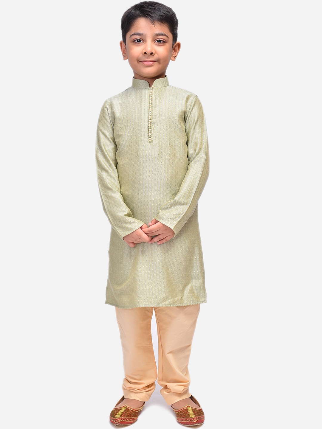 

NAMASKAR Boys Cotton Self Design Kurta, Green