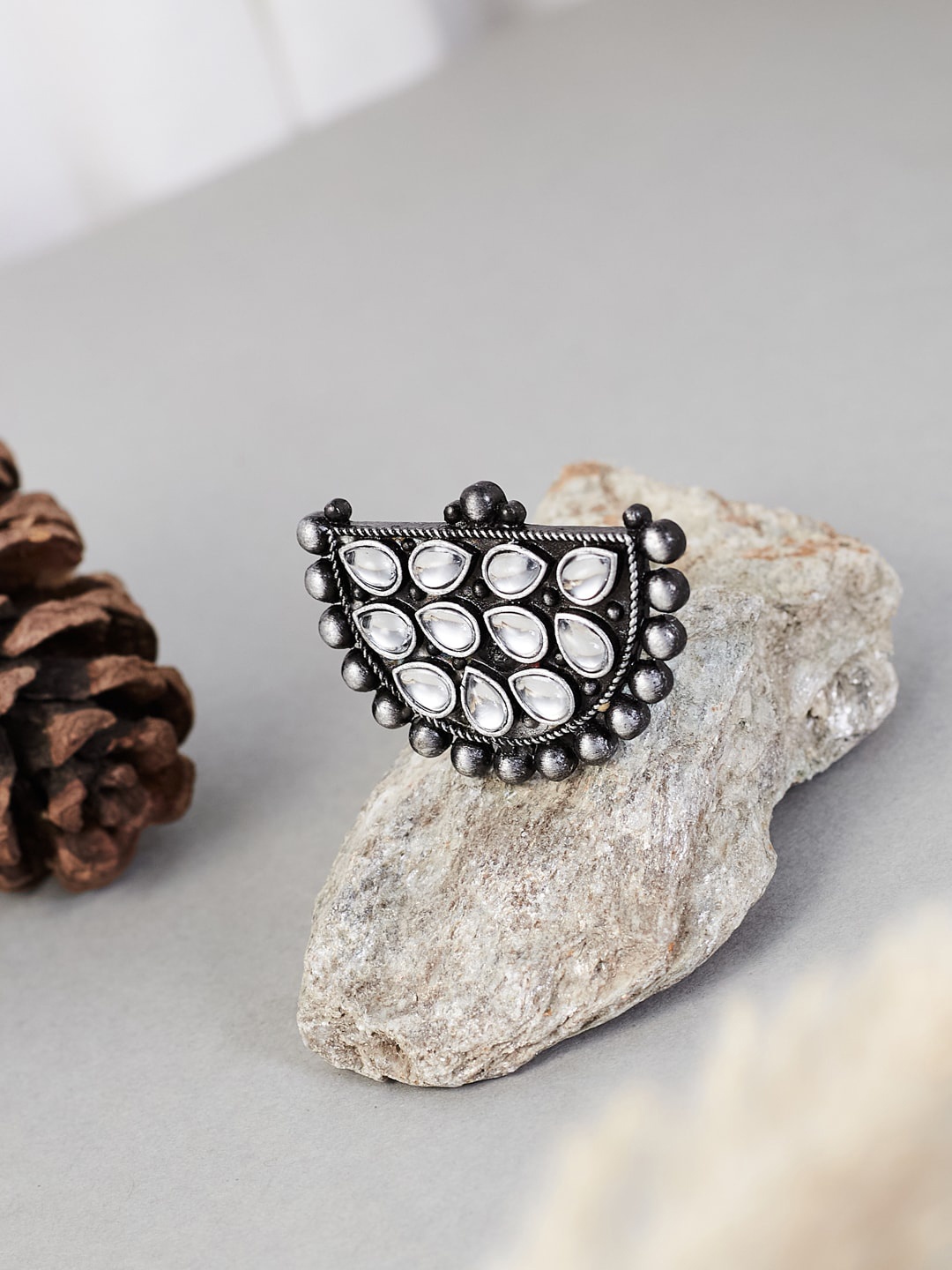 

ATIBELLE Oxidised Silver-Plated Stone-Studded Adjustable Finger Ring