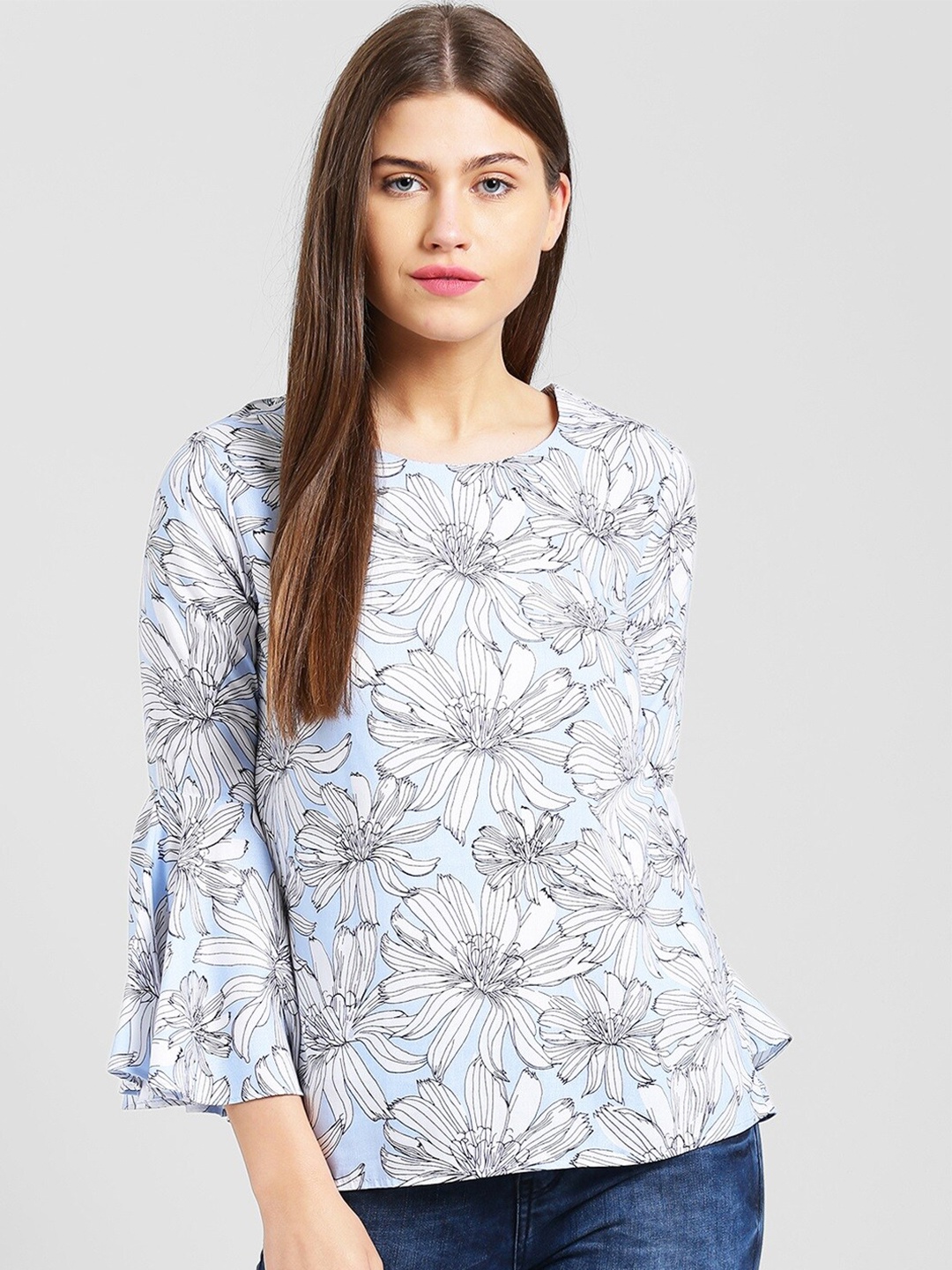 

Be Indi Women Blue Floral Print Top