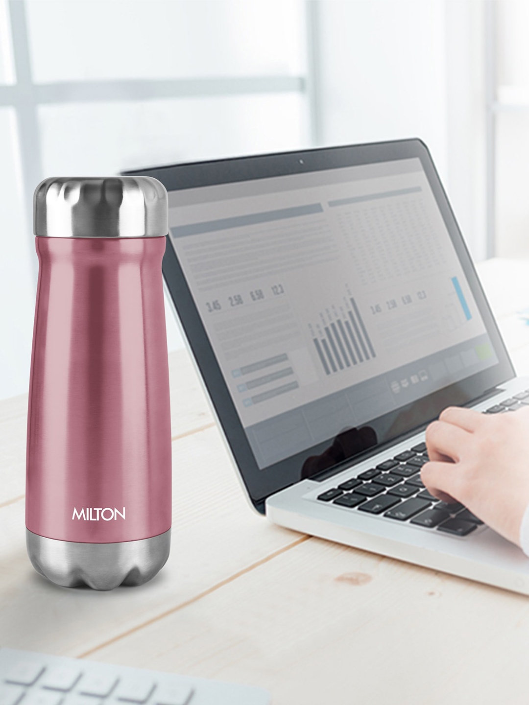 

Milton Purple Solid All Rounder 550 Thermosteel Hot & Cold Flask 510 ml
