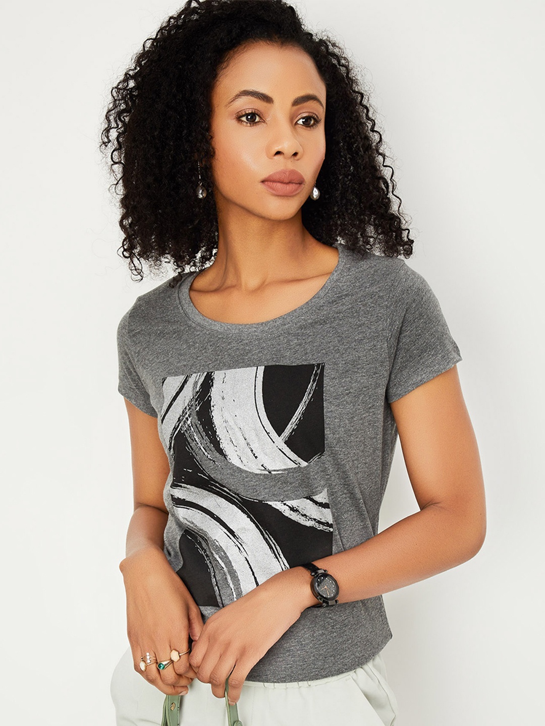 

max Women Grey Printed T-shirt