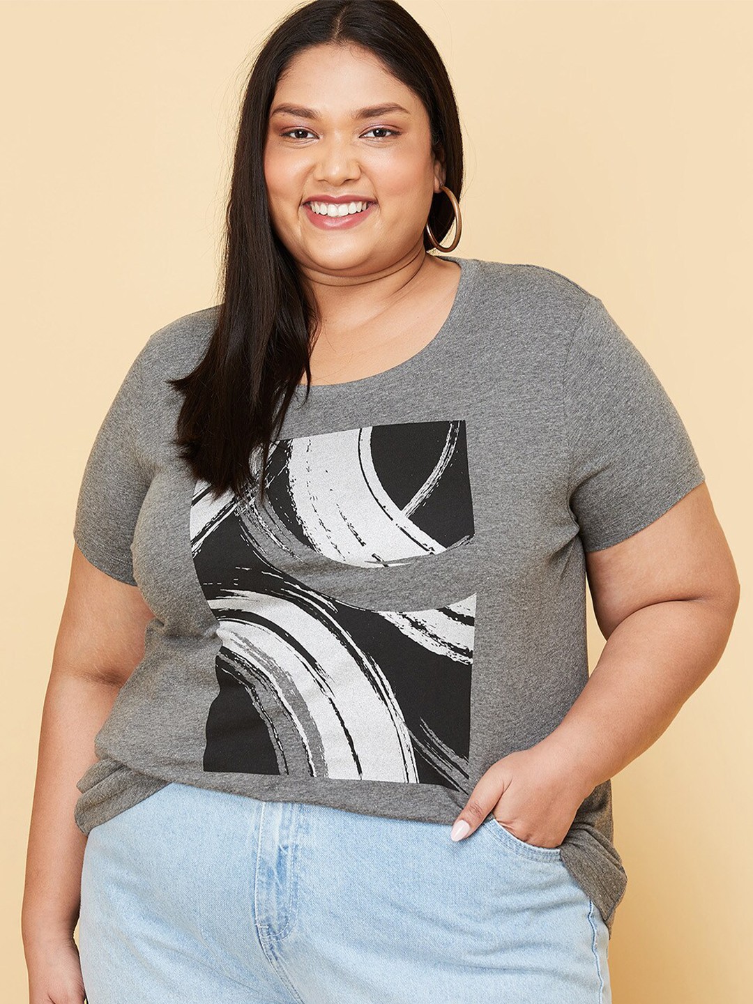 

max Women Grey Abstract Printed Round Neck Cotton T-shirt