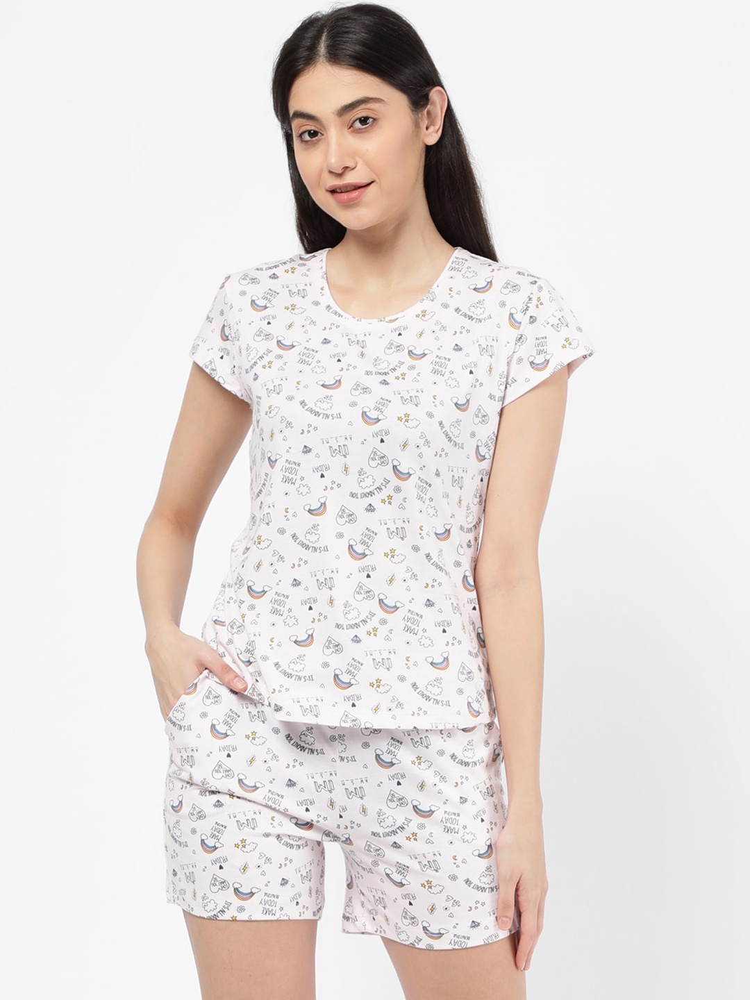 

R&B Women Peach-Coloured & White Printed Night suit