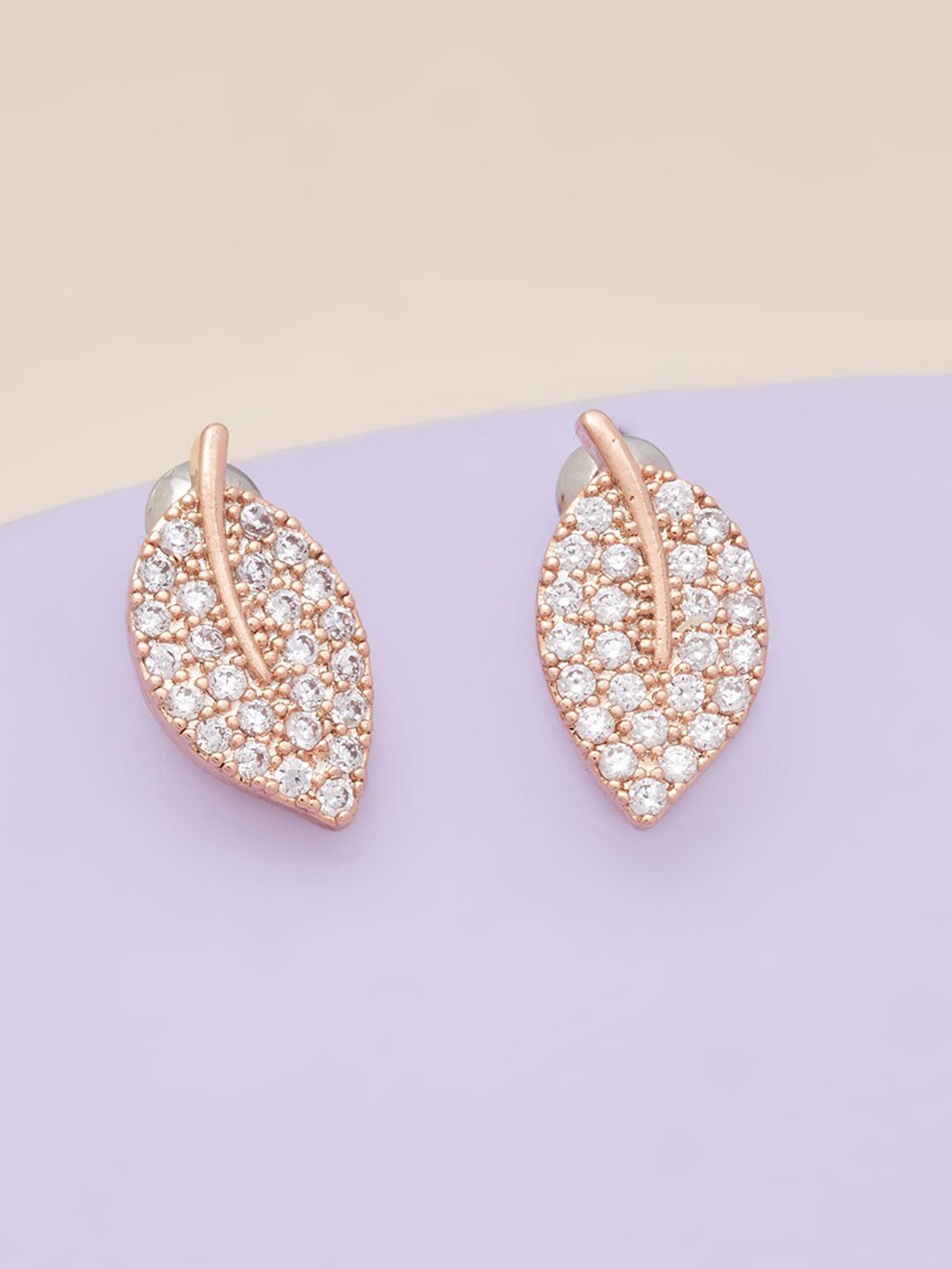 

Kushal's Fashion Jewellery Women Rose Gold & White Leaf Shaped Studs Earrings